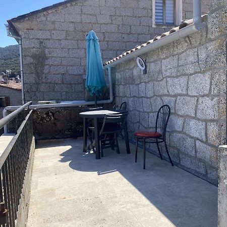 Bel Appartement Au Coeur Du Village De Sartene Exterior foto